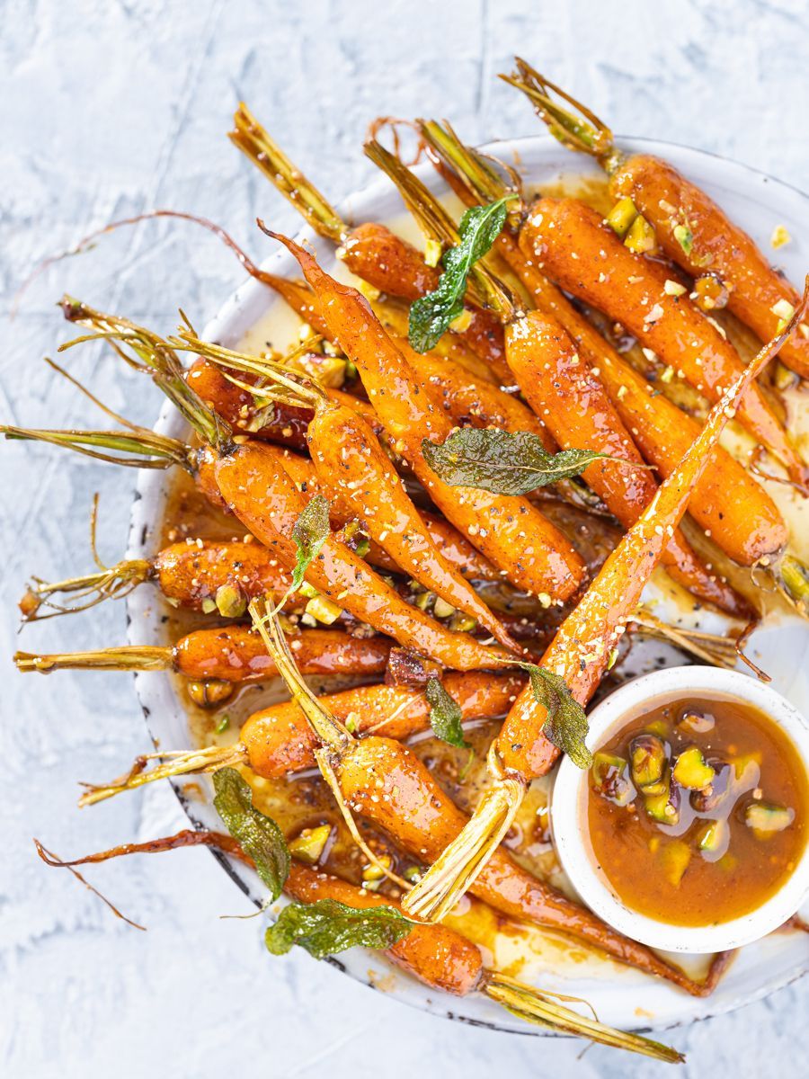 Ovnsbakte gulrøtter med honning og sennep