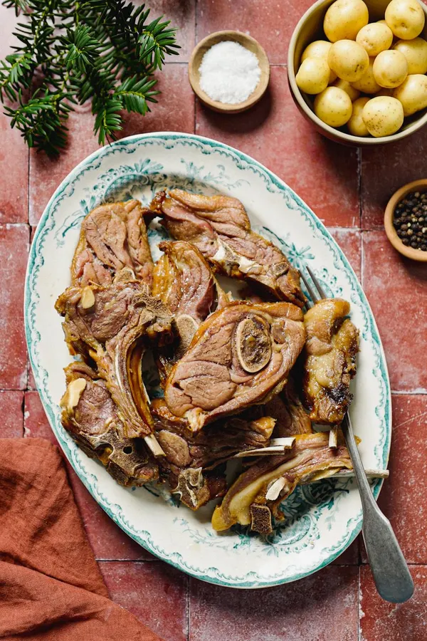 Oppskrift på saftig pinnekjøtt på en time i trykkoker