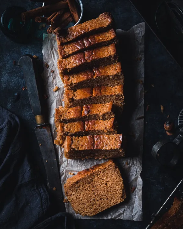 Oppskrift på hjemmelaget saftig krydderkake