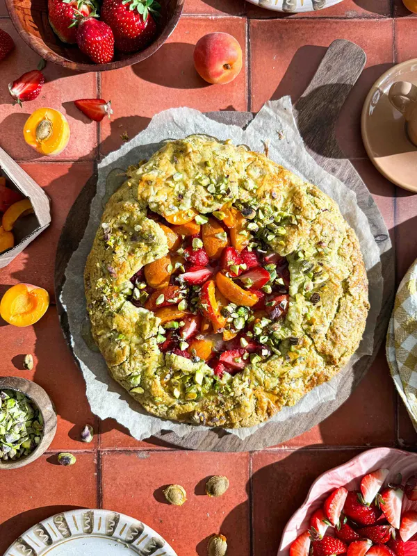 Oppskrift dessert galette jordbær og aprikos