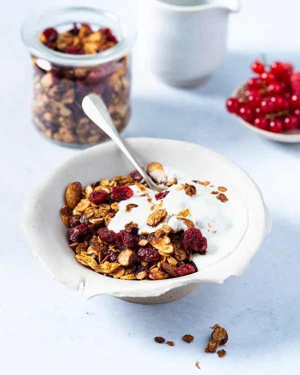 oppskrift på verdens enkleste og beste granola