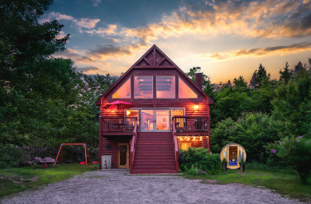 Discover a Cozy Mountain Chalet Near Sunday River, Maine