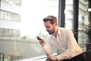 How to find out which application hogs the CPU on Android