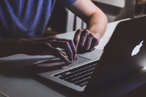 How not to forget to reply to a message in iMessages