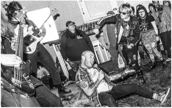 The band Woodstock 99 performing