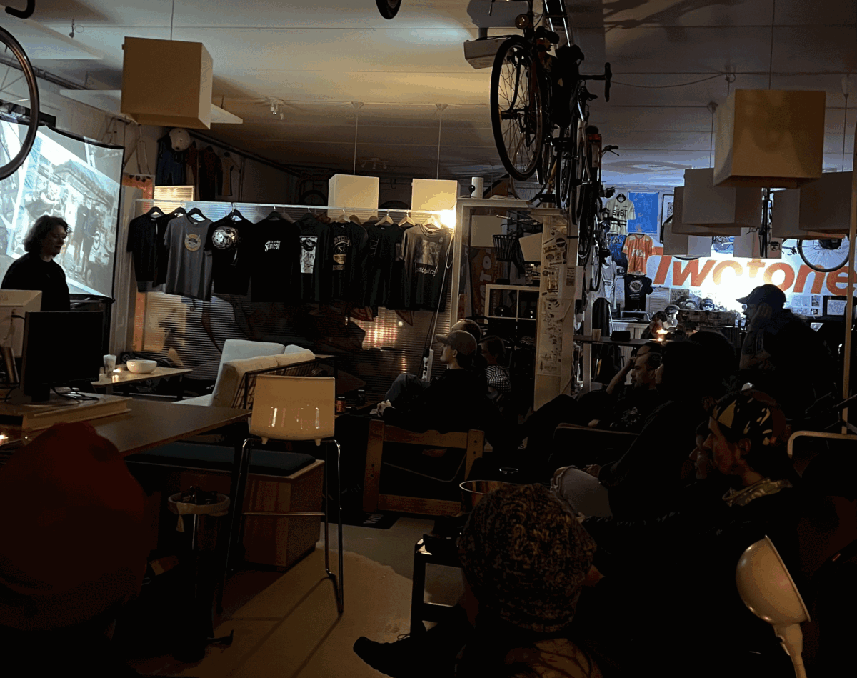 ଘ(੭⁰ᴗ⁰)━☆ﾟ.*･ Nº284, The 1st Issue of 2024 Is Out The Door! 🚪 📨