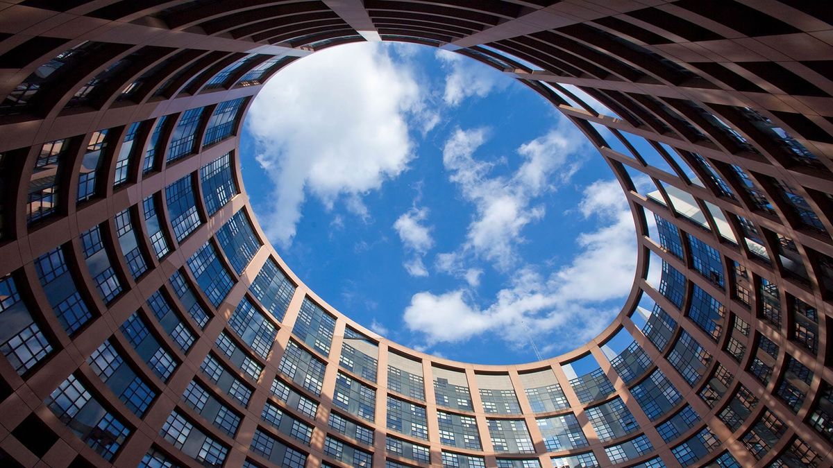 Artificial Intelligence, Constraint, and the Recovery of Institutional Judgment