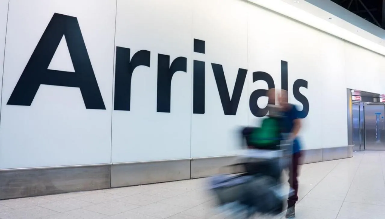 Government Must Ease Border Blockage for Critical Workers