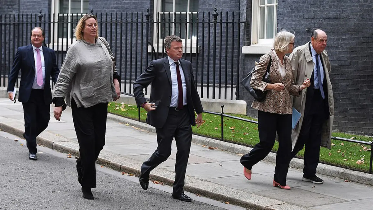 ‘Tory Rebels’  Are Establishment Thugs