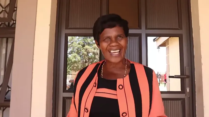 Geesixfive: The Woman Who Topped the Charts at 65