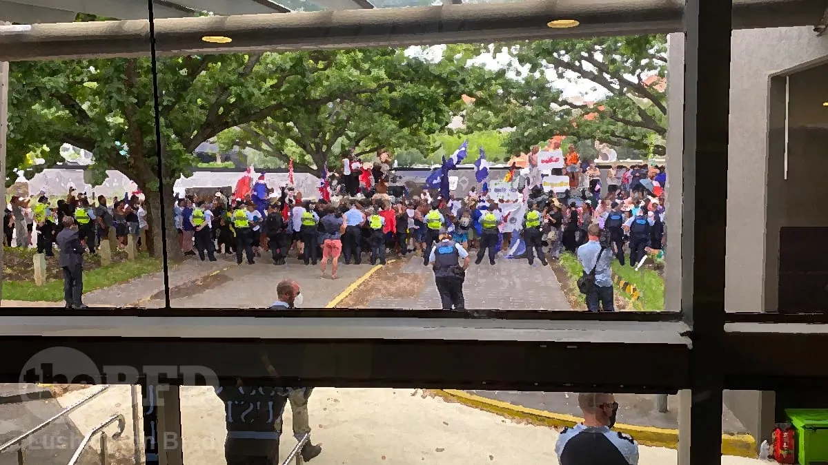 Canberra Clamps Down on the Honkening