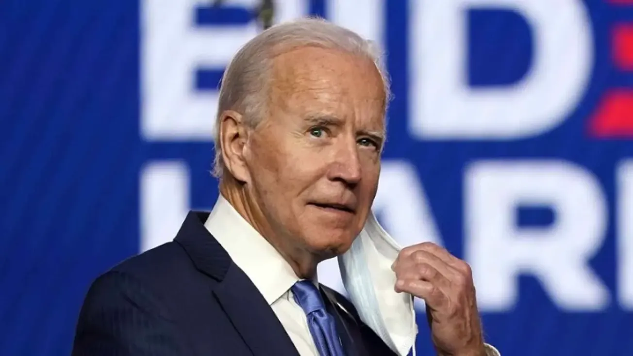 Unpopular Politicians: How Long Can They Hold On?