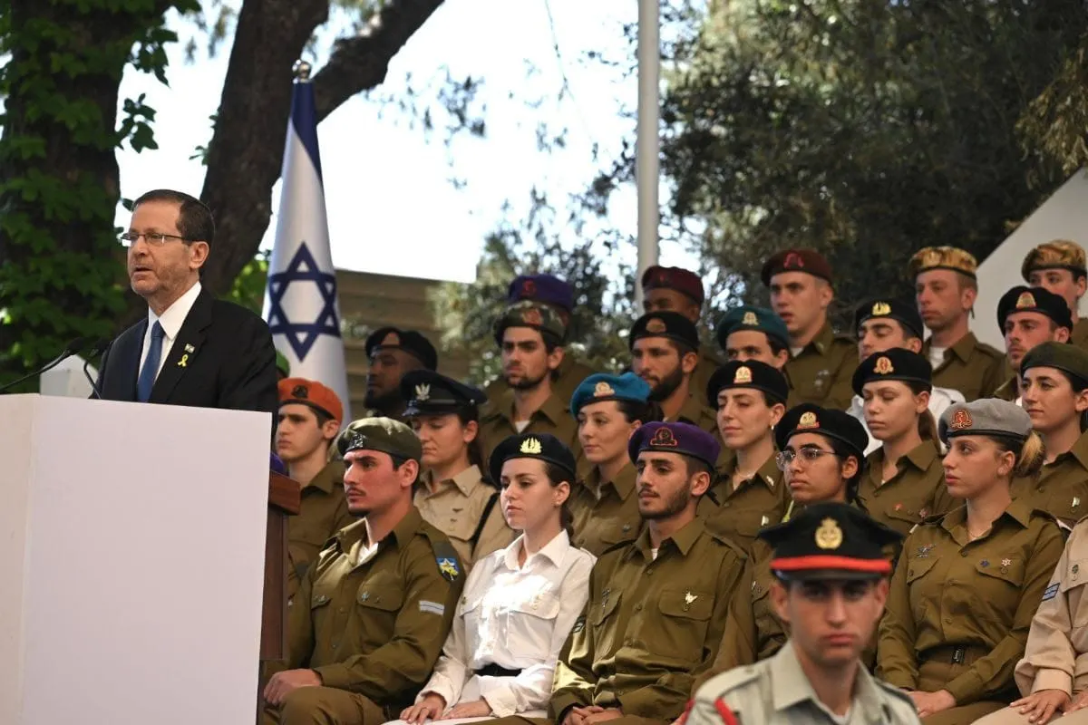 Sombre Mood Accompanies Independence Day Celebrations