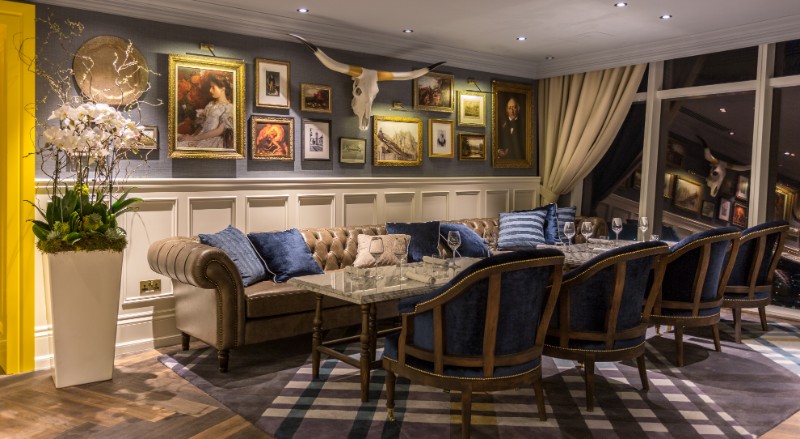 Weslodge Dubai Valentine