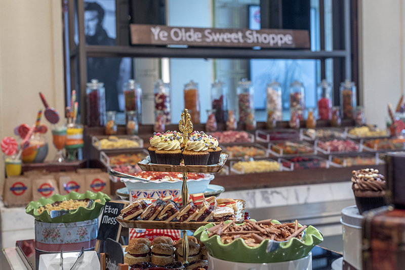 The-Ritz-Carlton--Dubai--JBR---London-Social-Brunch-Sweet-Shop