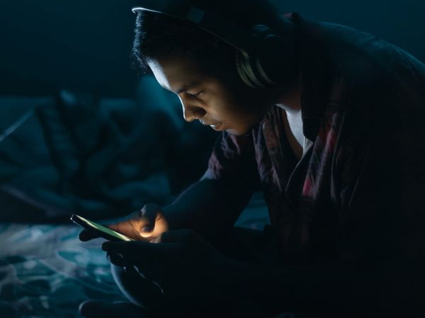 Yapay zekâ botları çocukları taciz ediyor