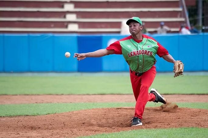 64 SNB | Las Tunas arrasó con Camagüey; la mejor racha de Cienfuegos; las Avispas van en picada; conclusiones del jueves y más