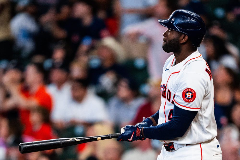 MLB 2026 | Yordan con grand slam para jonrón 22; Iglesias llega a 13 salvamentos; Yandy con otros tres hits; Pages golpea su jonrón 14; Arozarena remolca dos; Ribalta y Morejón con salidas en blanco; Chapman con molestias y Soler a la lista de lesionados