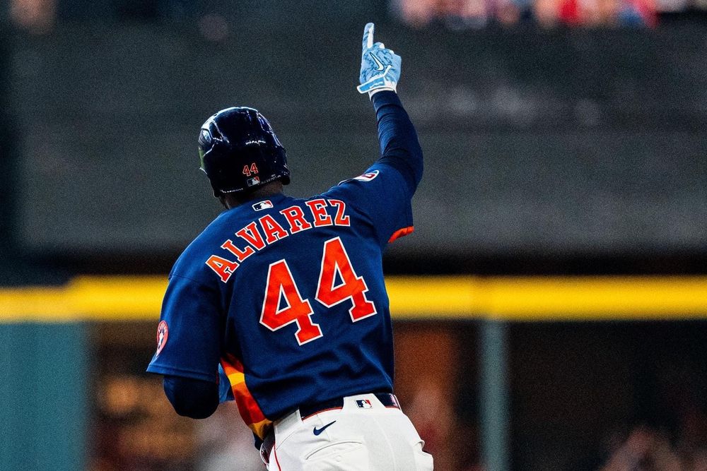 MLB 2026 | Yordan llega a 25 jonrones; Yandy con juego multi-hit; Quero descendido a AAA; Arozarena pudiera estar de vuelta pronto; Ribalta sale derrotado; Gurriel y Mesa descansaron el domingo