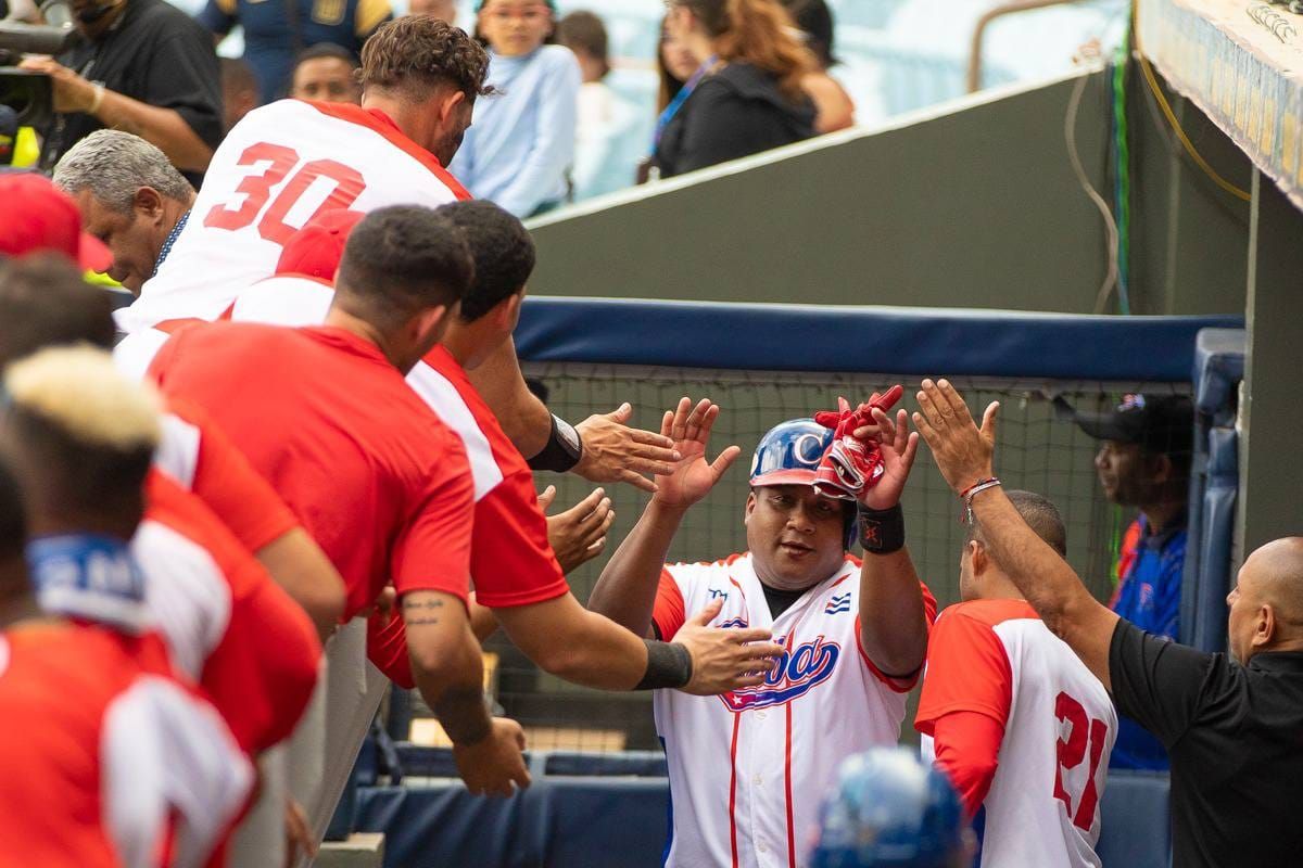 II Serie de las Américas | En festival de batazos, Cuba remonta y con épico sexto inning dispone de Curazao 14-12