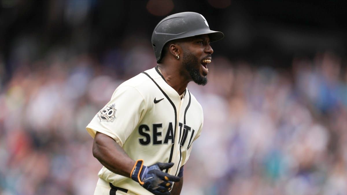 MLB 2026 | Arozarena ya tiene campaña 20/20 en 2026; Iglesias se acredita salvamento 27, Chapman el número 29; Pages completó cirugía; Yordan cuatro veces en base el domingo