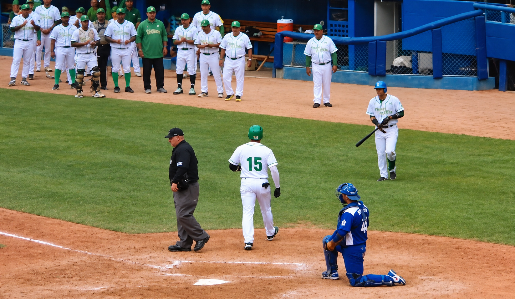 Pinar e Industriales protagonizan festival ofensivo en una jornada de remontadas en la 65 Serie Nacional