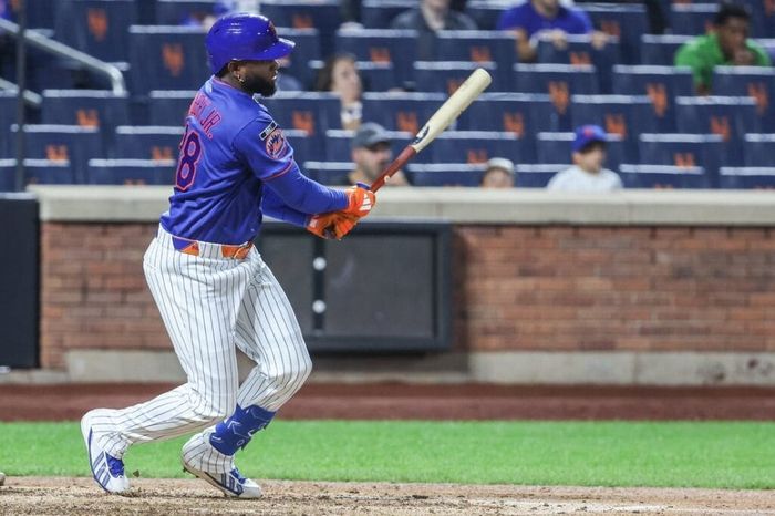 MLB 2026 | Luis Robert Jr. con tres hits el jueves; Mederos con triunfo; Morejón de nuevo en blanco; Quero de vuelta a MLB; Chapman escapa derrota; Arozarena dos veces en base; Soler es oficialmente agente libre