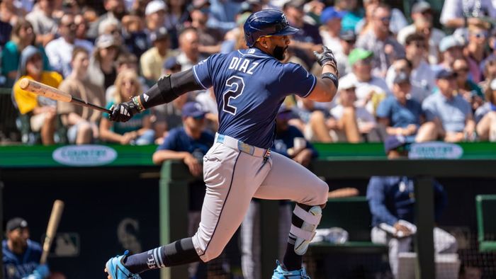 MLB 2026 | Yandy con cuatro hits; Iglesias se lleva triunfo; Luis Robert Jr. jonroneó; Vargas tres veces en base; Yordan sigue con mini slump; Chapman con cuarto revés; Gurriel Jr. ve acción en juego en las menores