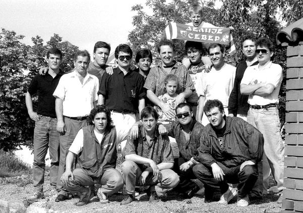 Kratka istorija odnosa države Srbije prema navijačima, kriminalcima i neofašistima od 1990. do danas