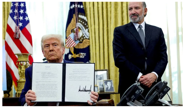 El oro en máximos históricos, la fe en el dólar cae a mínimos por aranceles