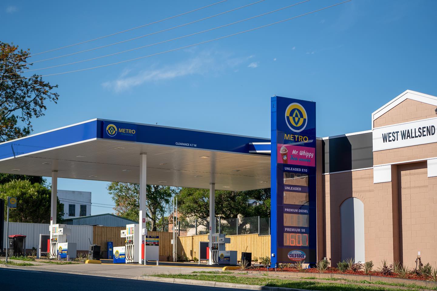 Современная АЗС Metro Petroleum (Автралия) имеет исторический характер города