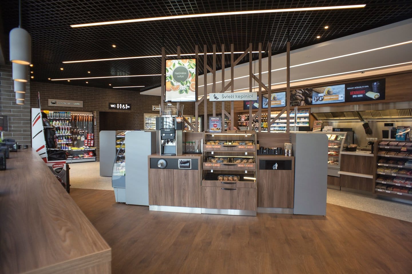 В 2023 году Viada в Литве инвестировала почти 13,2 млн евро в ремонт и модернизацию автозаправочых станций (АЗС)