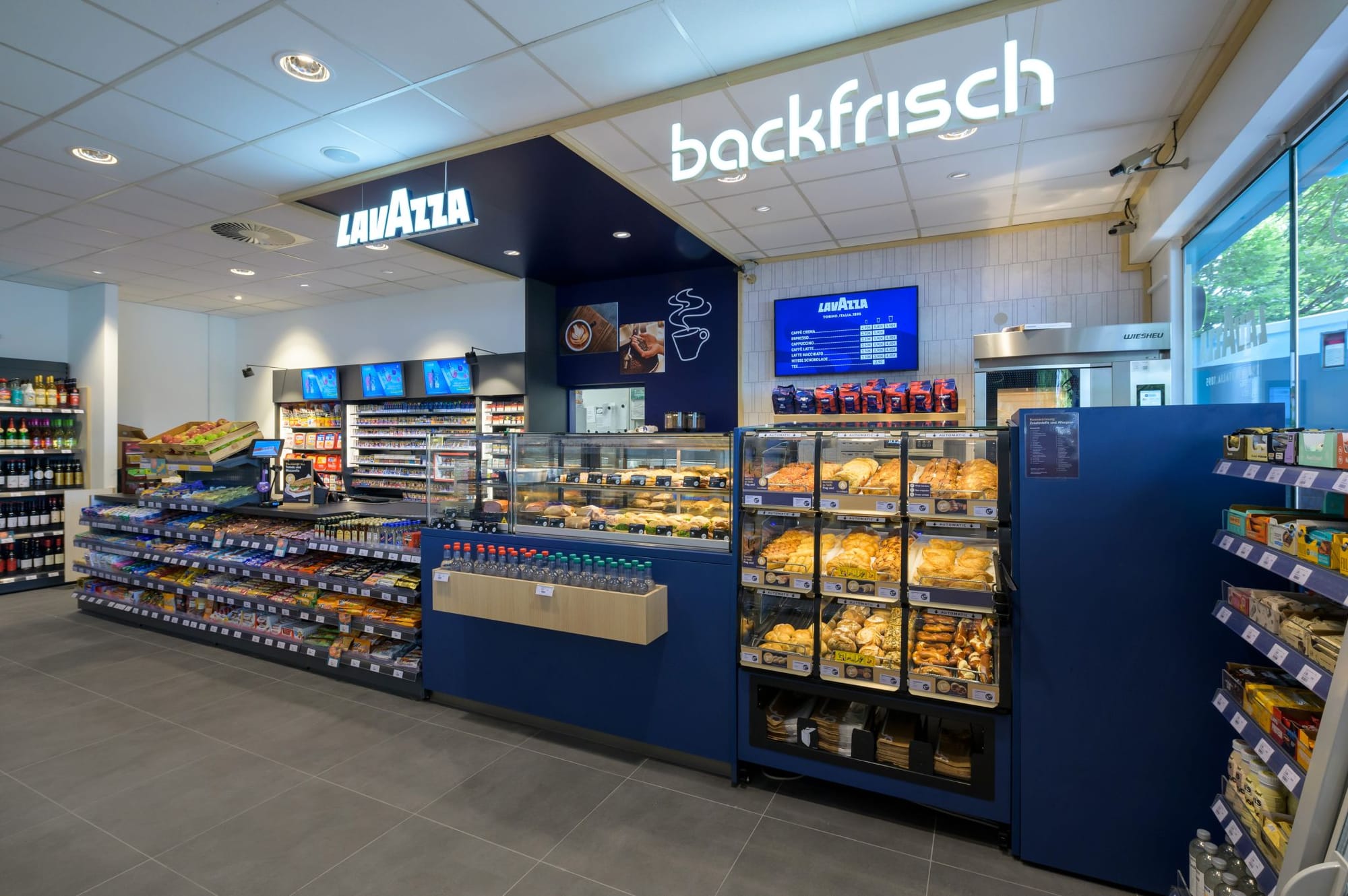 Rewe Express масштабируется на АЗС Esso в Германии: фокус на еду, кофе и свежесть