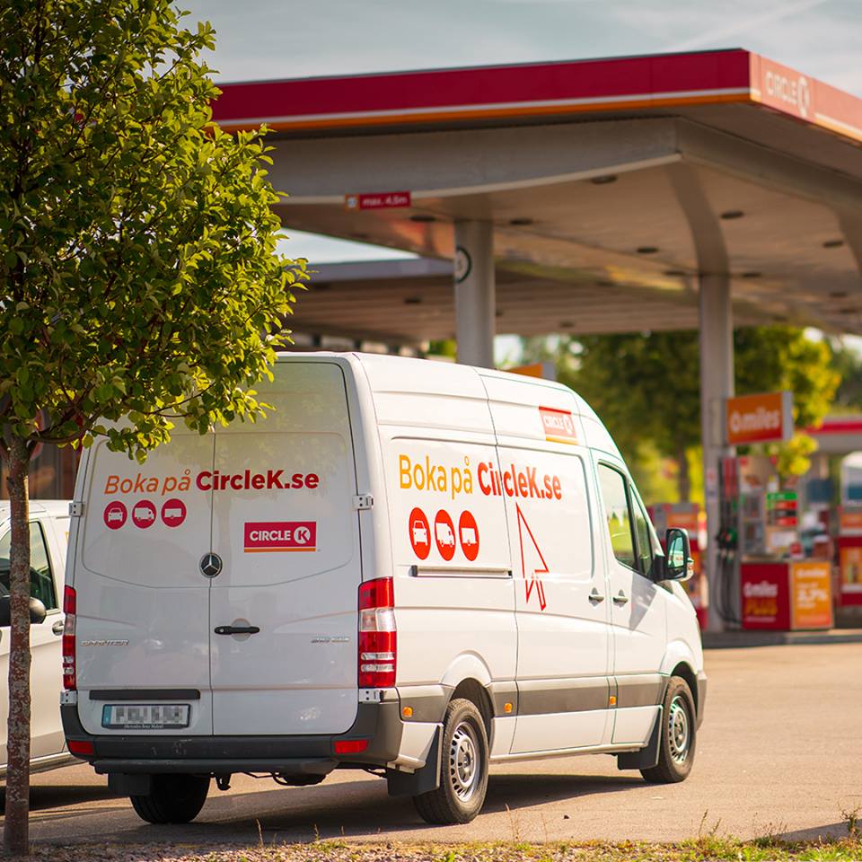 От трейлера до грузового фургона — прокат транспортных средств Circle K в Швеции 