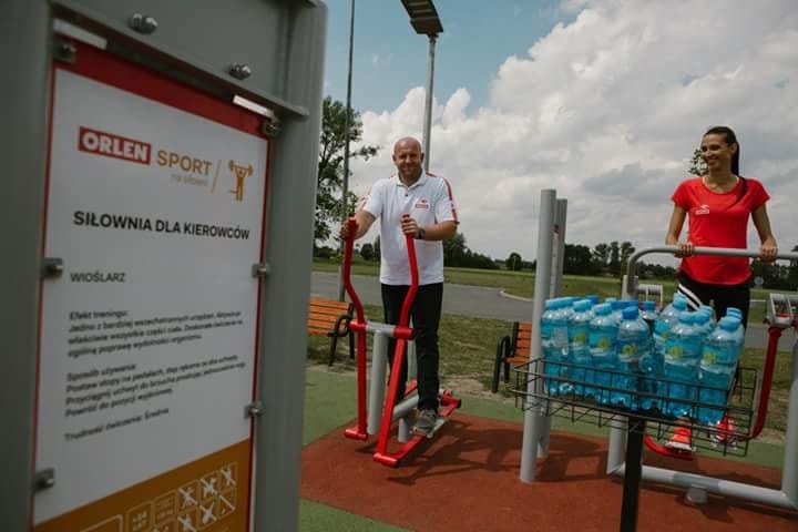 Первая площадка была открыта Петром Малаховским, двукратным серебряным призером Олимпийских Игр в метании диска и Октавией Новаска бронзовой призеркой Олимпиады в ​​современном пятиборье