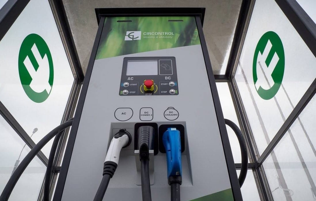 Белоруснефть создаст разветвленную сеть зарядных станций для электромобилей