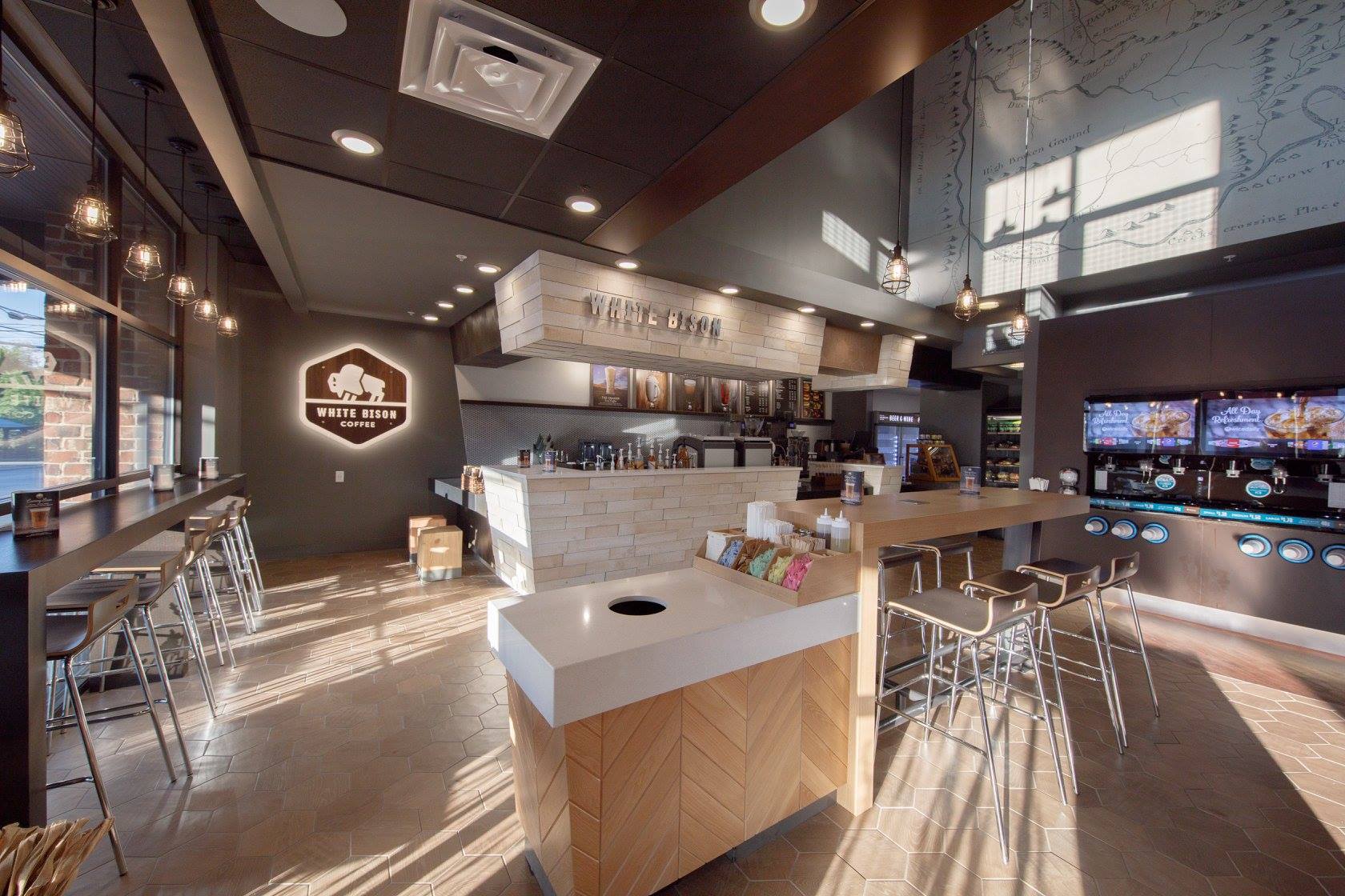 Кофейня и магазин открыли совместную торговую точку