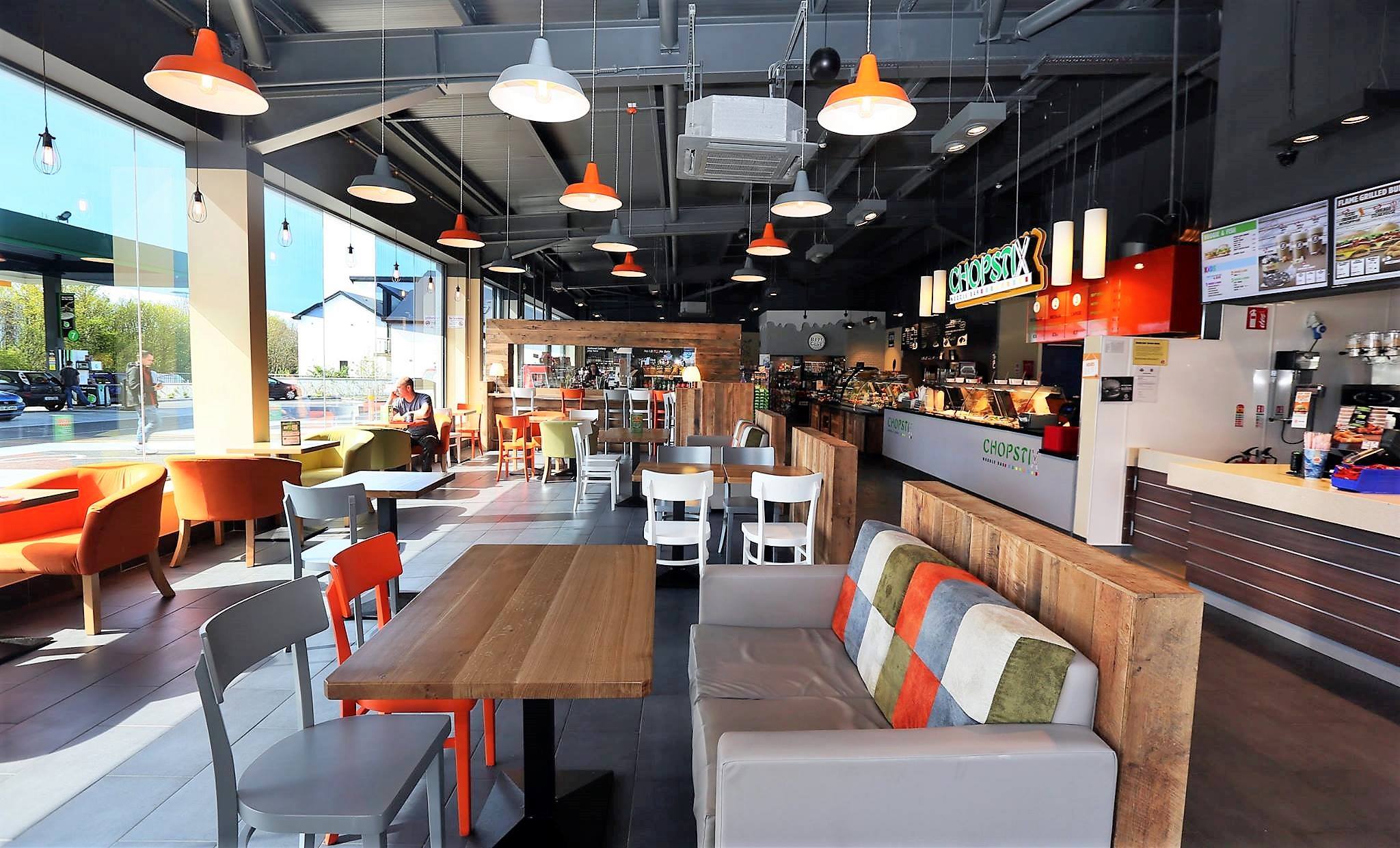 На сервисных станциях Applegreen запустили чашки для кофе, которые на 100% подлежат вторичной переработке