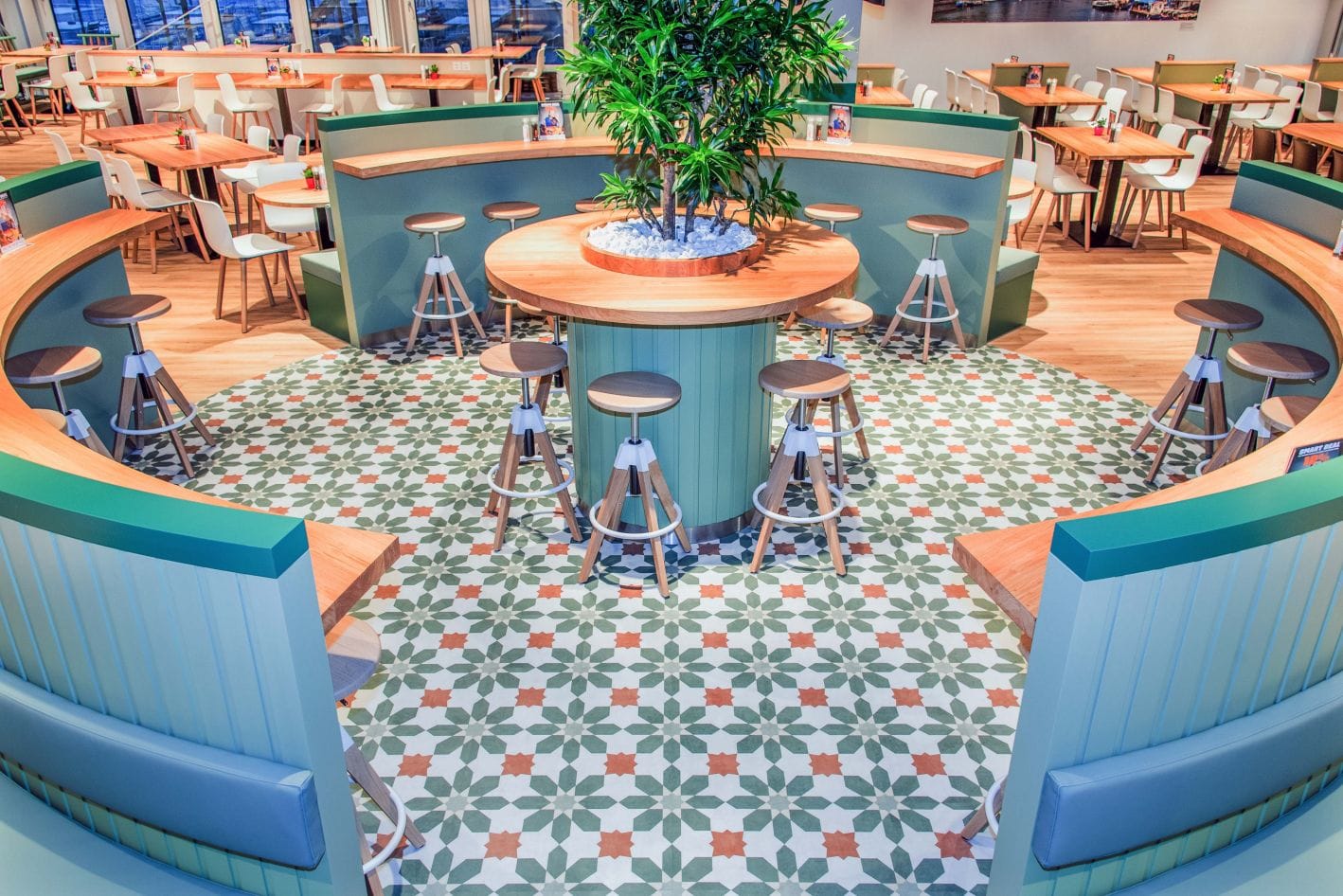 Рестораны Coop в торговых центрах Швейцарии предстают в новом облике