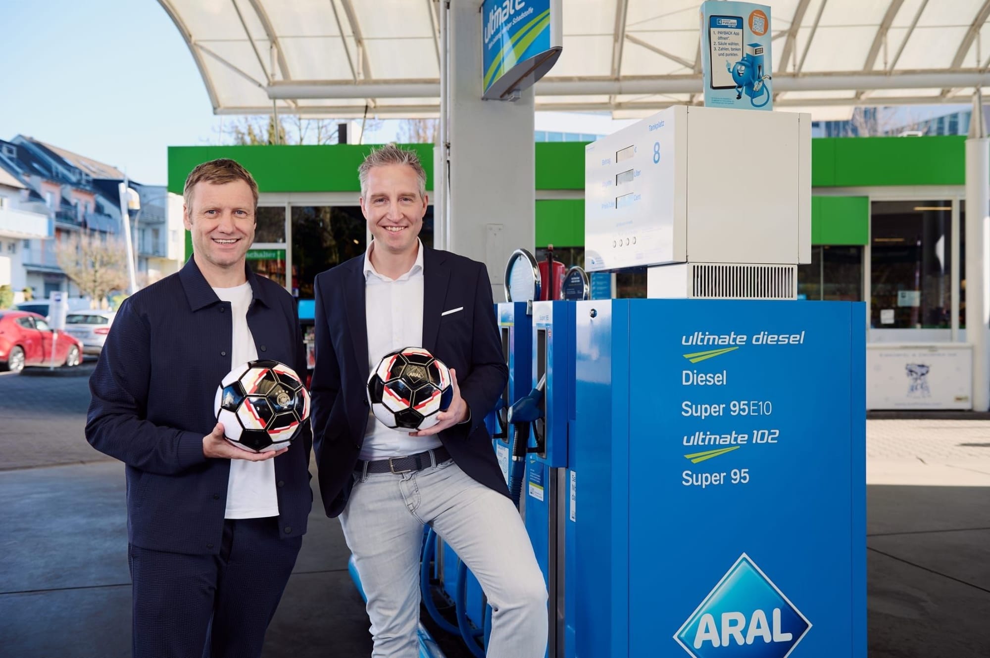 Хольгер Бласк — управляющий директор DFB и Ахим Боте — председатель правления Aral AG