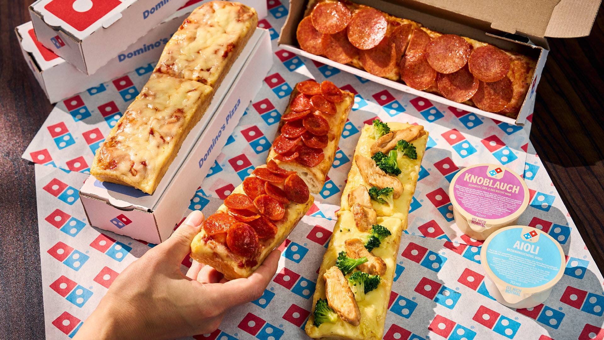 Прямоугольная пицца Domino’s в Германии и коллаборация с игрой Minecraft