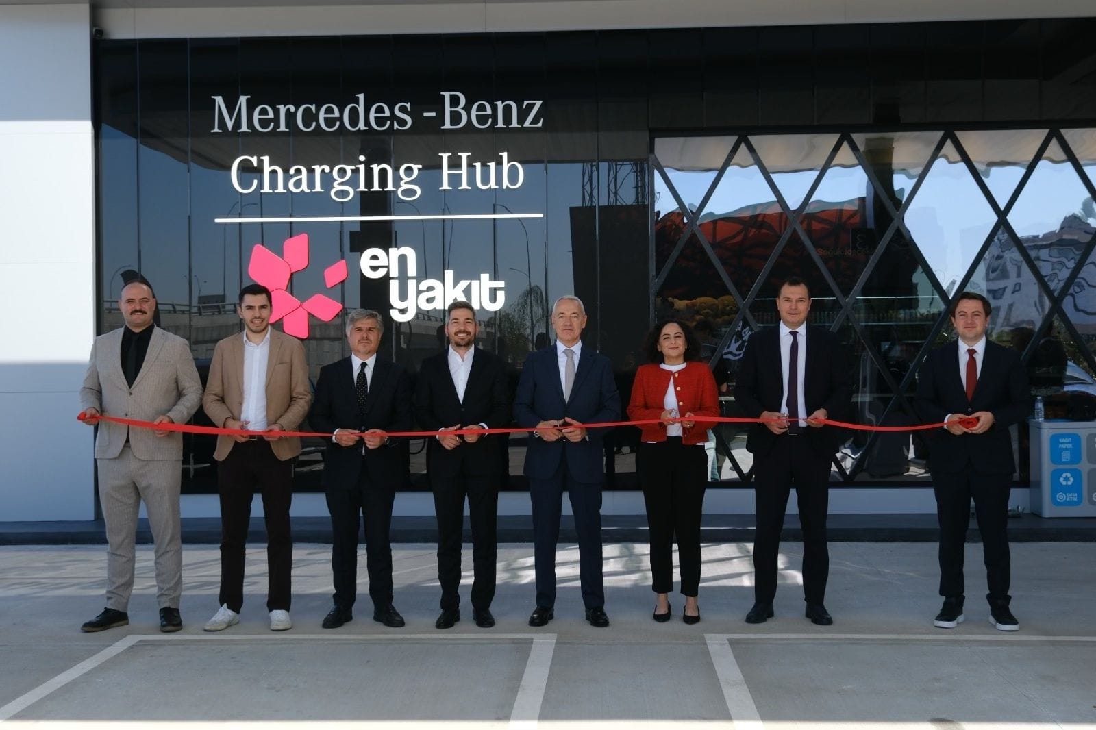 Mercedes-Benz реализует проект в сотрудничестве с турецким оператором En Yakıt (Akcan Holding)