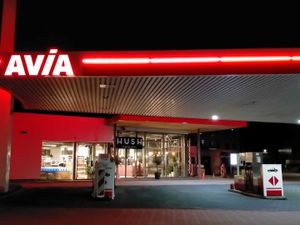 Новый Hush на автозаправочной станции AVIA