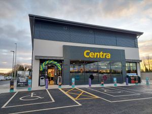Centra открывает новый магазин с фуд-холлом