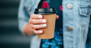 Две трети потребителей не поддерживают запрет на одноразовые кофейные чашки