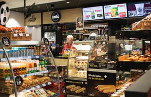 30 магазинов SPAR на АЗС AVIA в Польше
