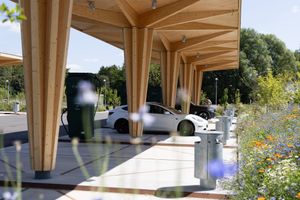 Clever и Andel инвестируют 900 млн датских крон в новую зарядную инфраструктуру в 2025 году