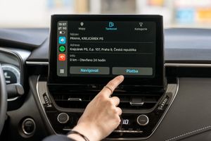 ORLEN запускает функцию оплаты топлива через бортовую систему автомобиля