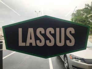 Новый магазин Lassus с АЗС в США