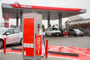 Orlen запускает сеть зарядных станций и инвестирует в стартапы по обмену электромобилями